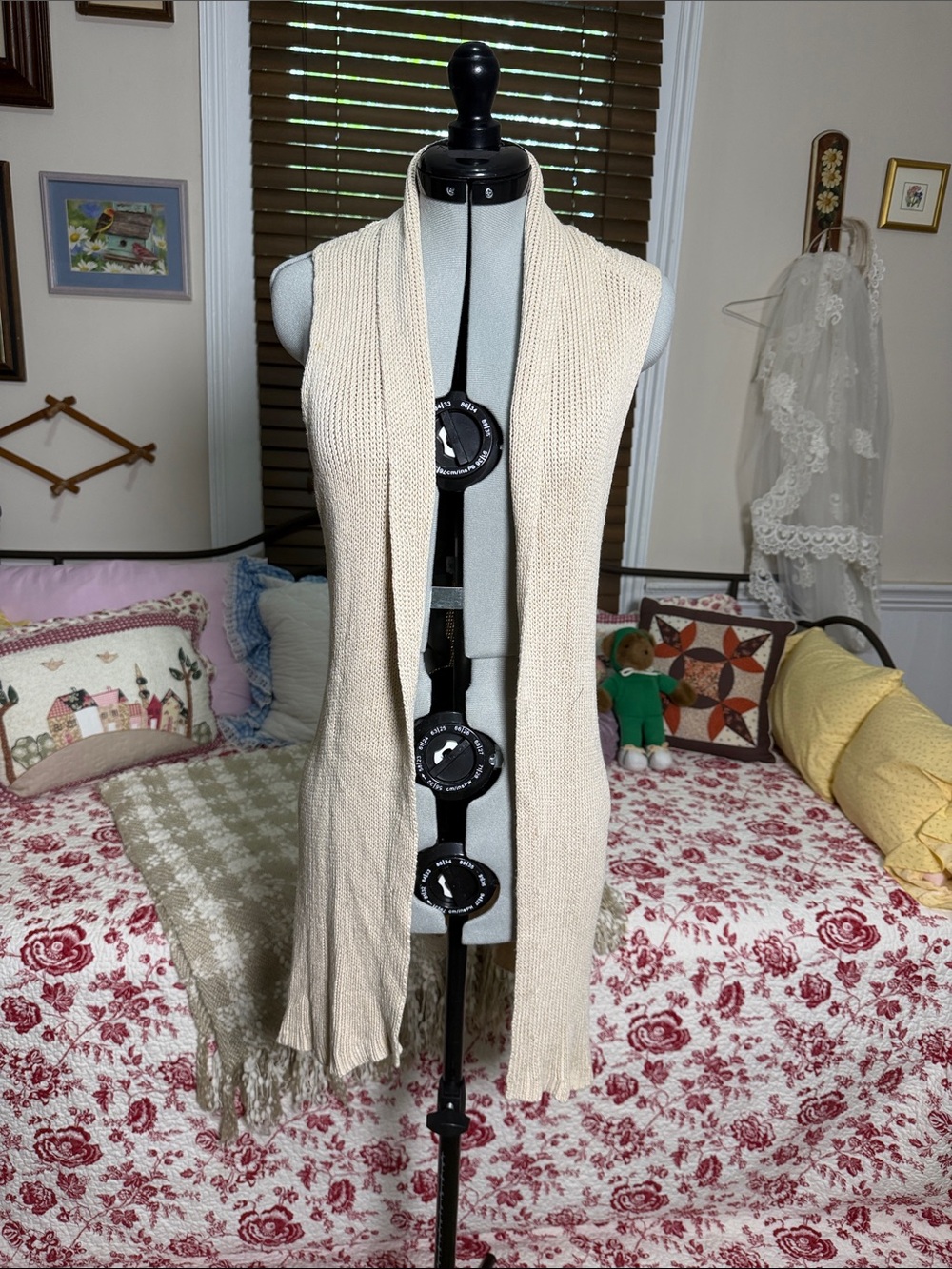 GAP Cream Knit Scarf Vest